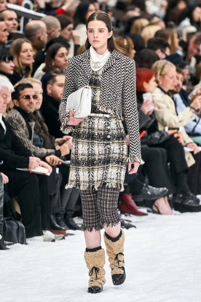 Look 20